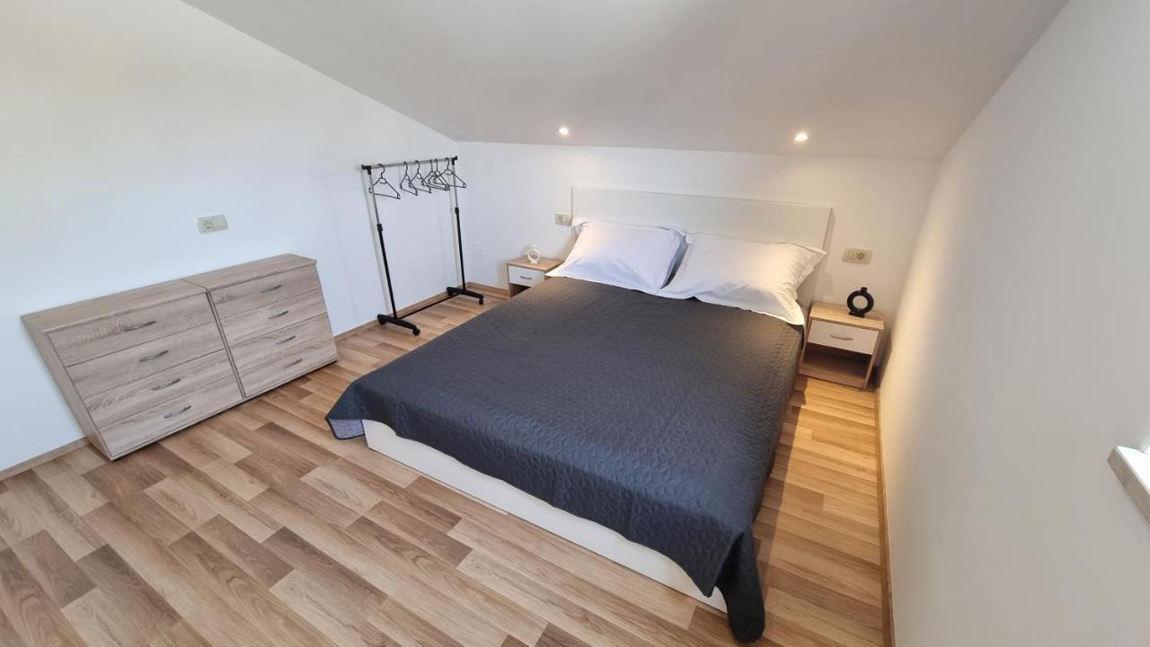 Apartment Olive Fažana Buitenkant foto